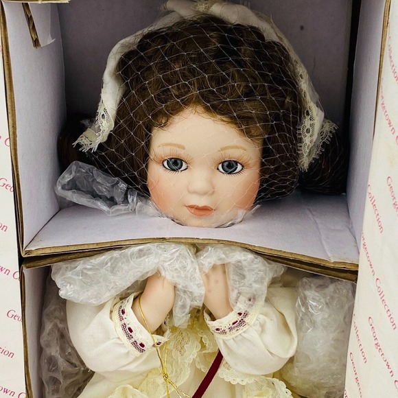 Georgetown Collection Faith Doll Blessed are the Children Joyce Reavey Praying - Picture 2 of 9